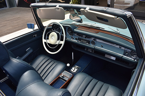 mercedes-benz-pagoda-interior