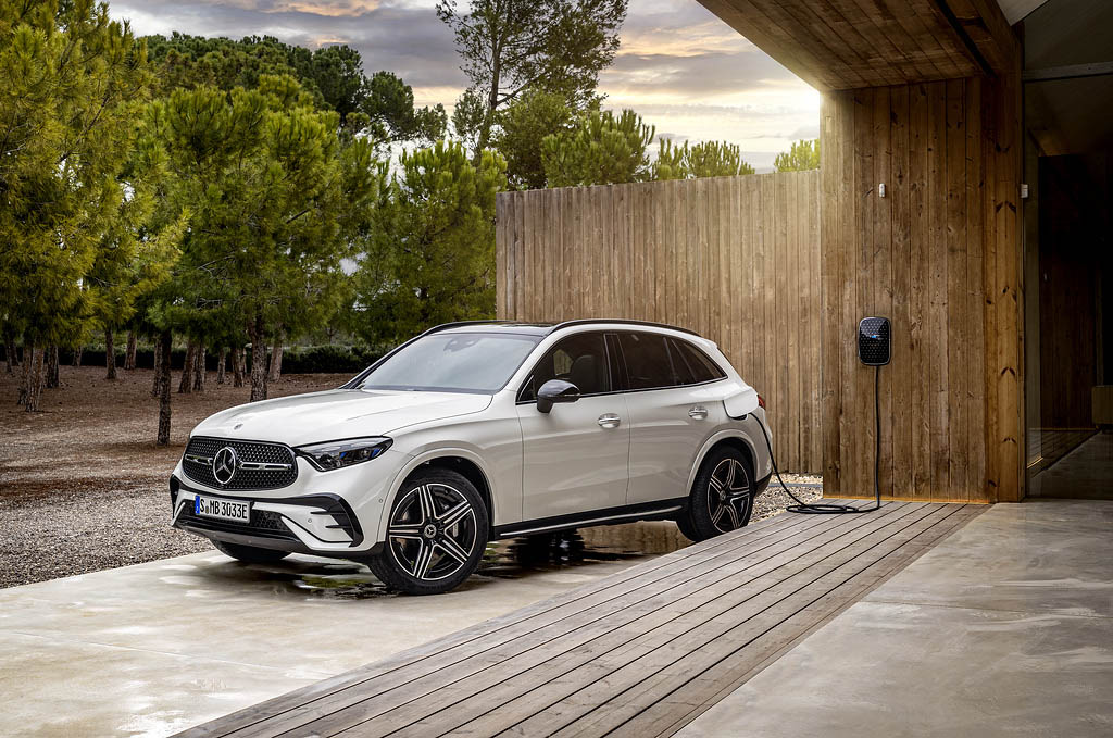 mercedes-benz-glc-2022