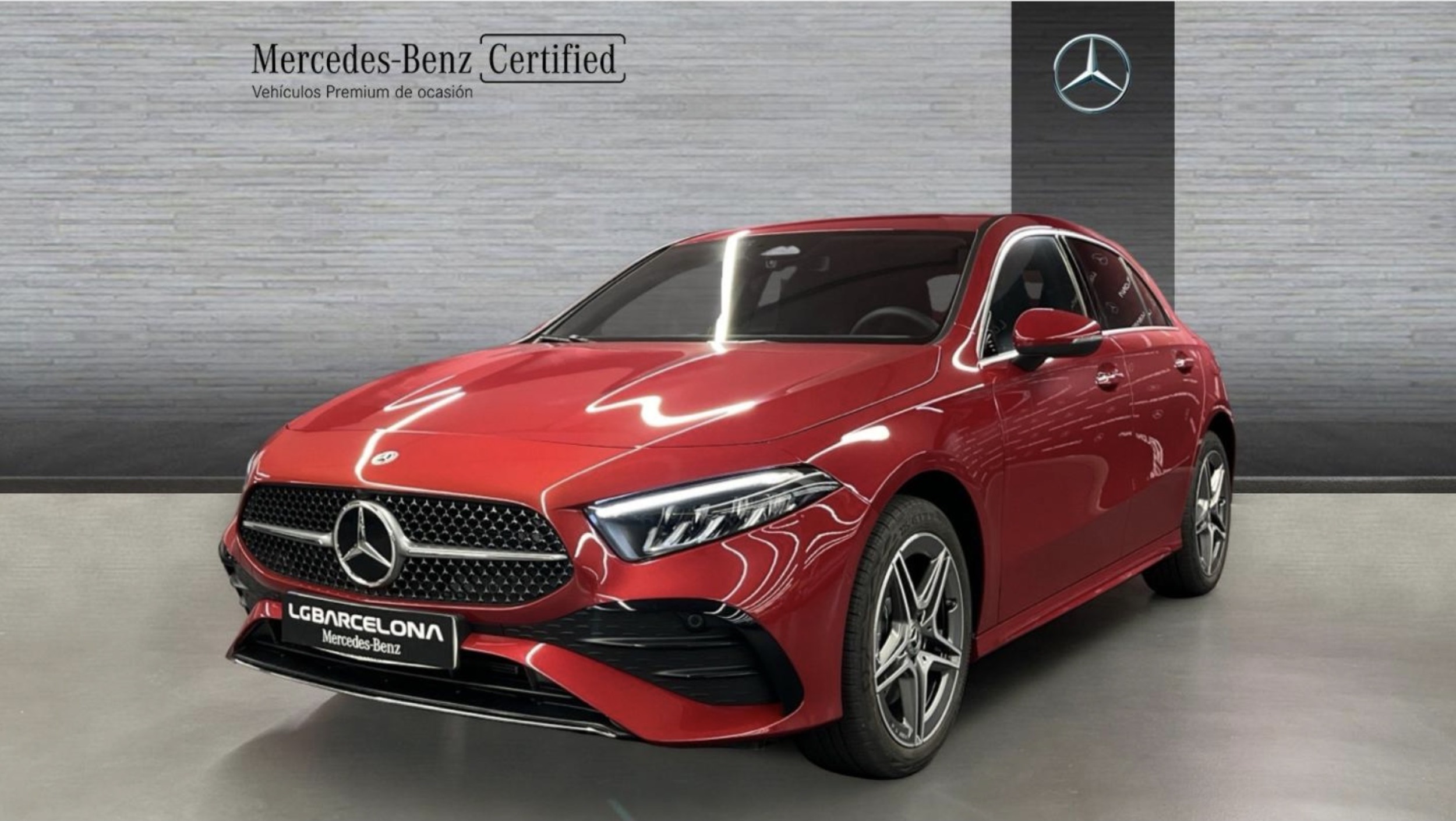 Mercedes-Benz Clase A Rojo